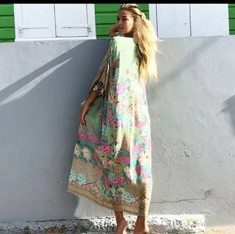 Hp 💖 New boutique Floral Kimono - Picture 4 of 13